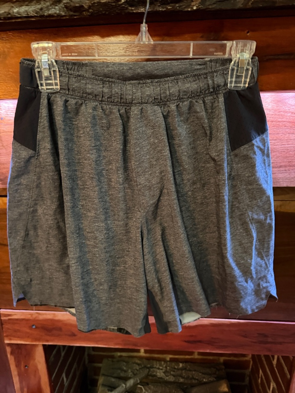 Lululemon Mens Lined 5” Gray Running Shorts, Size Small